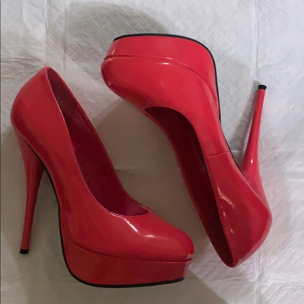 Hot Pink Pumps